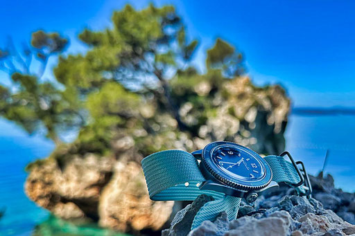Ribb Nato »Polar« hier an Galo Super 200 Siesta 3