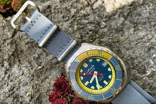 Oldschool Nato »Jet« an einer Beuchat Ushuaia 1000