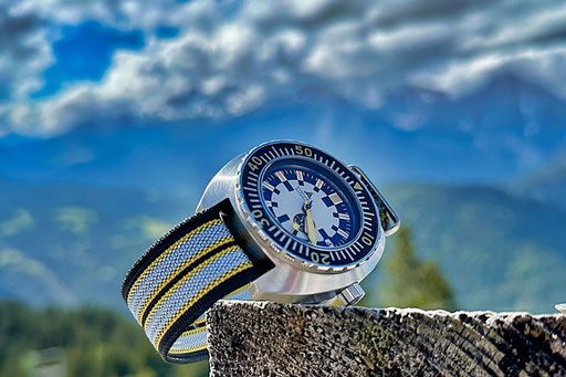Ribb Nato »Montana« an Synchron Poseidon Ice Diver