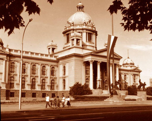 das Parlamentsgebäude in Belgrad