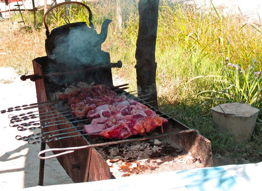 Mittagszeit war Schaschlik-Zeit