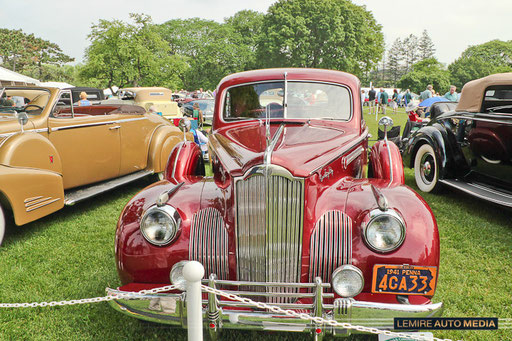 Packard 180 LeBaron Sport Sedan 1941