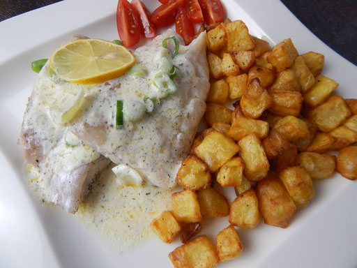 Rotbarschfilet Ofenkartoffel und Blitzsoße