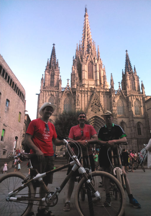 Bamboo Bike Tour at La Catedral Santa Eulalia i la Santa Cruz, Barcelona
