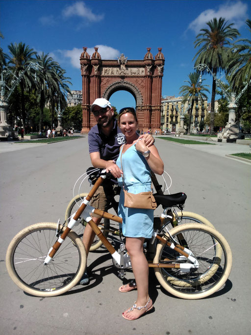 Bamboo Bike Tour at the Arc de Triomf, Barcelona