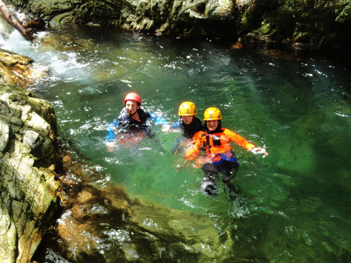 Canyoning Vallée d'Ossau - www.le-refuge-des-marmottes.com