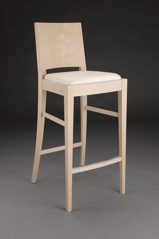 Barhocker Modell HC 101-B in Buche! Maße 52 cm tief, 44 cm breit, 107 cm hoch, 77 cm Sitzhöhe