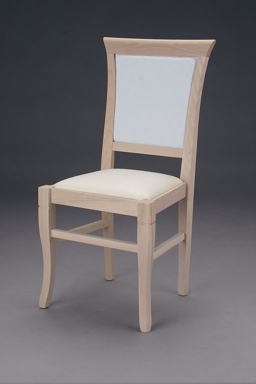 Stuhl Modell HC 519 in Buche! Maße 46 cm tief, 44 cm breit, 96 cm hoch, 49 cm Sitzhöhe