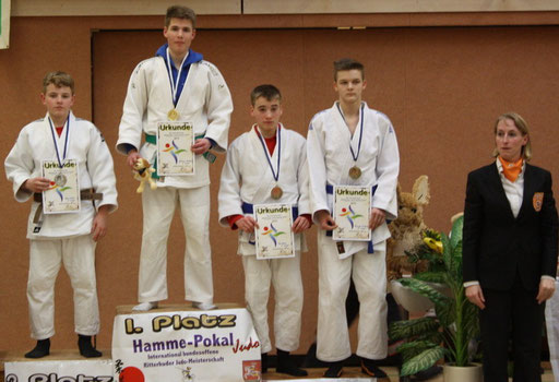 die Platzierten bis 55 kg, Johannes Koschel Platz 1.