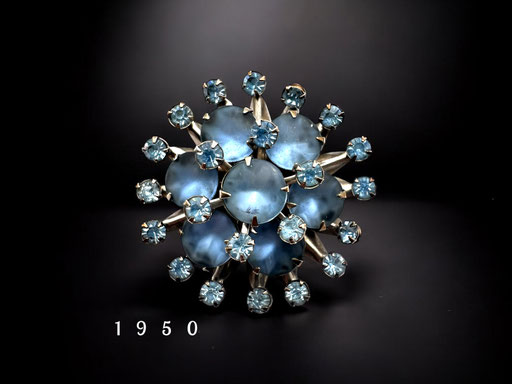 Vintage Blue Rhinestone Brooch Round Atomic Frosted Glass Chatons Antiqued Silver tone - art.447/7