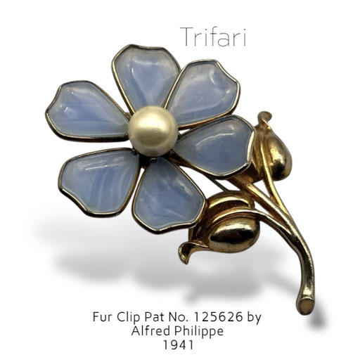 Vtg TRIFARI Fur Clip Gripoix Poured Glass Blue Flower Brooch - awesome large patented design in Gold tone setting - Art.470/7