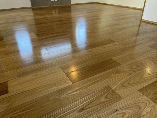 うるま市セラミックガラスフロアコーティング