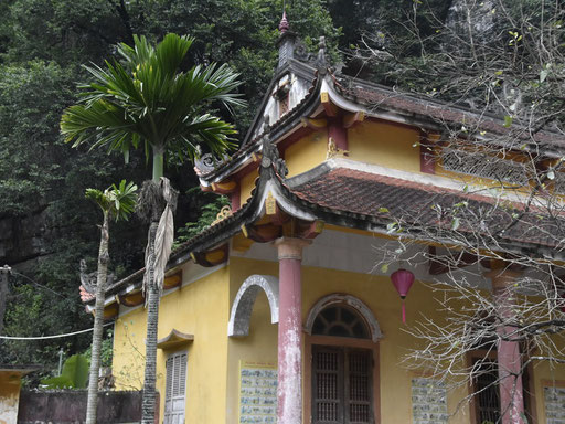 Bich Dong pagoda