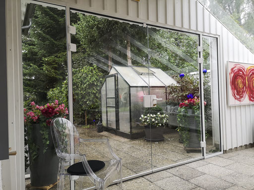 Glastüren in einer Aluminiumzarge - © Glaserei Allgäuer
