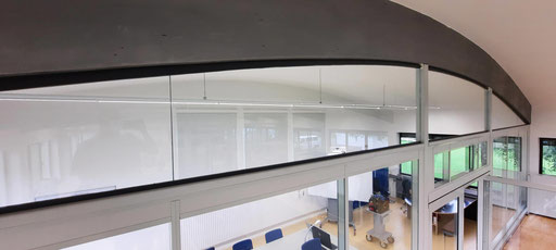 Hallenverglasung - Schallschutzverglasung - © Glaserei Allgäuer