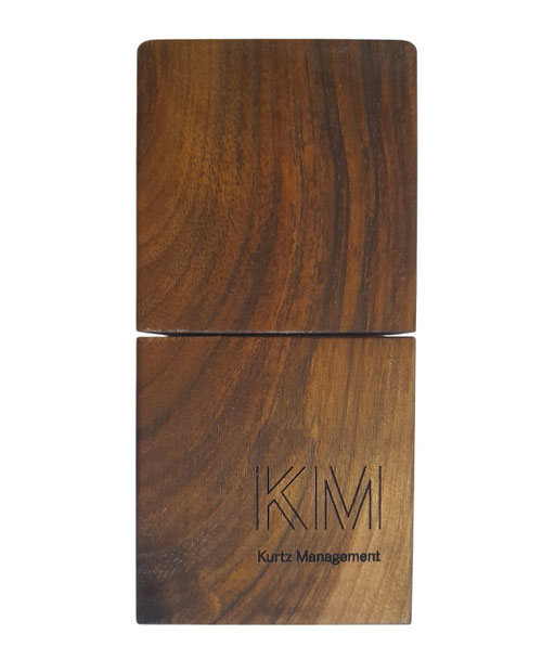 Pfeffermühle CUBE Walnuss mit Logogravur