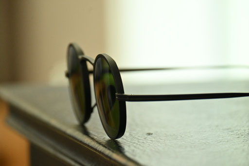 ◎フレーム：KameManNen / KMN-9505　◎レンズ：TALEX / AIRY GREEN