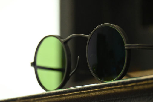 ◎フレーム：KameManNen / KMN-9505　◎レンズ：TALEX / AIRY GREEN