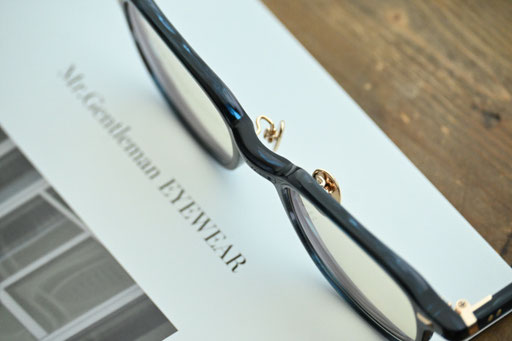 ◎フレーム：Mr.Gentleman EYEWEAR ／BEN　◎レンズ：TALEX／MO'EYE BROWN