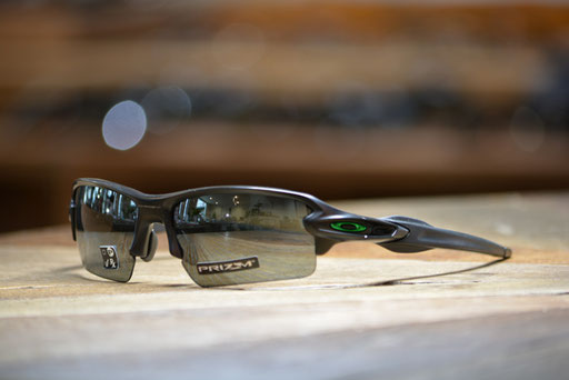 FLAK2.0 (フラック2.0) MATTE BLACK・PRIZM BLACK IRIDIUM　税抜￥23,000円