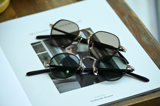 【ご主人様】◎フレーム：Mr.Gentleman EYEWEAR / EMMA　◎レンズ：HOYA / NULUX SENSITY DARK　【奥様】◎フレーム：Mr.Gentleman EYEWEAR / RYAN　◎レンズ：HOYA / NULUX SENSITY DARK