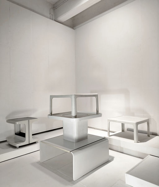 Pop-Spce-Age Set: Luigi Colani "Orbis" COR, 1969 / Peter Ghyczy Tables for Horn Collection, 1969 / Marc Held Bar Cart, 1969. PN.Modern