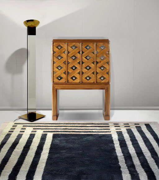 Max Baguara "Laser" Floor lamp by Lamperti, Italy, 1970s / Osvaldo Borsani Bar-Cabinet, Ateliers Borsani, Varedo, Italy, 1930s / Rabat Berber Rug, 80s - PN.Modern pnmodern