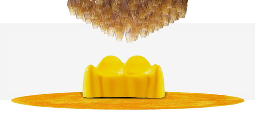 704 Molar Settee / Molar Sofa for Northern Plastics, NY, 1969 / Large Carlo Scarpa Venini Chandelier, 1950s / Yellow Canary Flokati Rug 1960s. PN.Modern