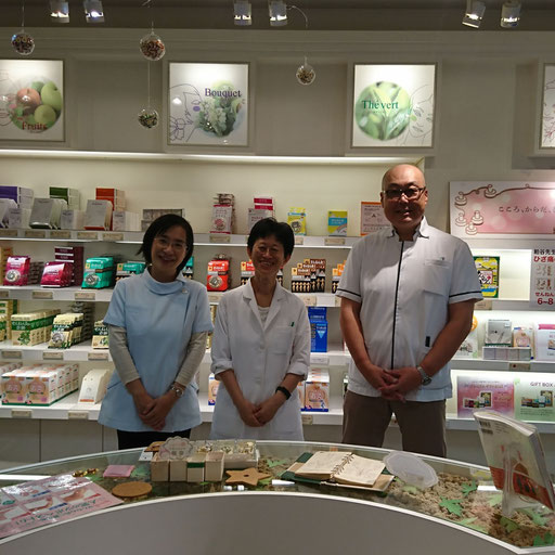 せんねん灸ショールーム銀座店の10周年イベントに新潟からただ一人招聘された鍼灸師国家資格者「西條 信義」