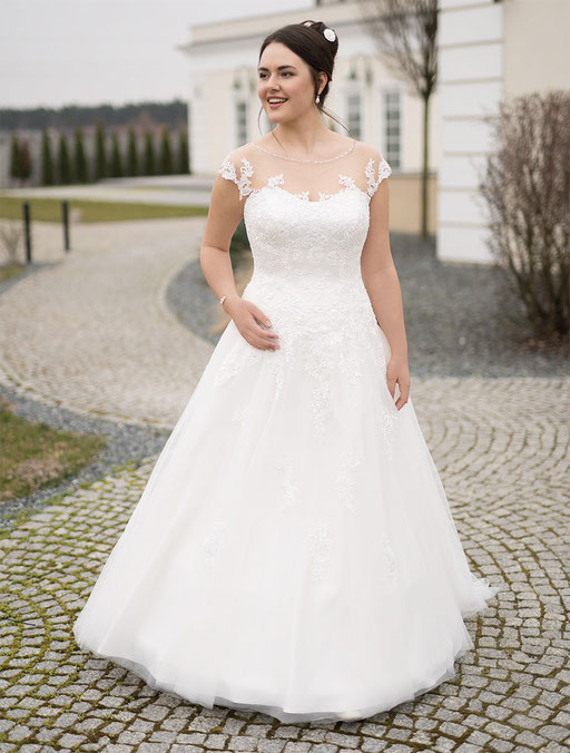 Übergröße Brautkleid