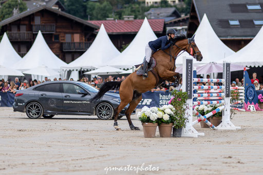 photo equin du Jumping International de Megeve