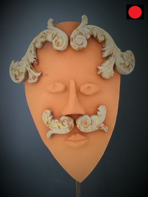 Erster... "Vier Bärtige" Keramik aus rotem Ton, teilweise glasiert, 25 cm hoch
