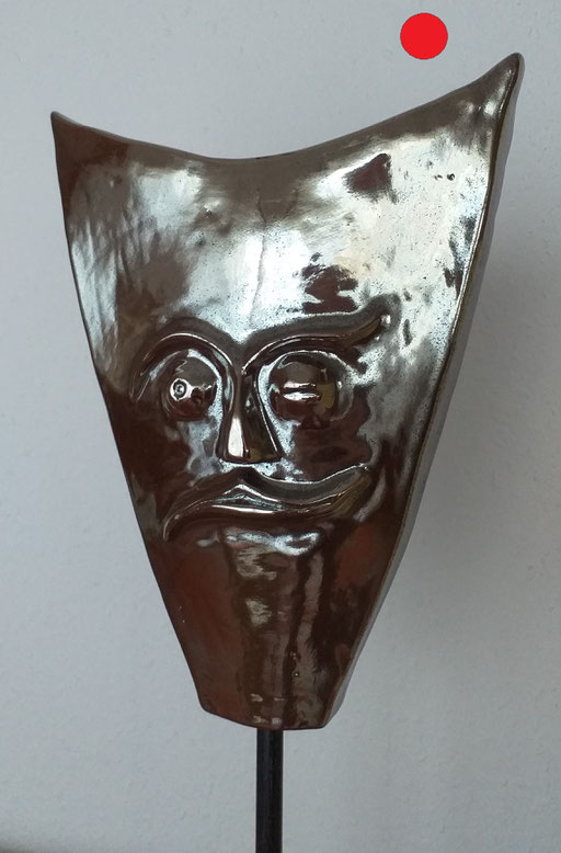 „Der goldene Skeptiker“ Keramik aus weißem Ton mit Goldglasur glasiert, 28cm hoch
