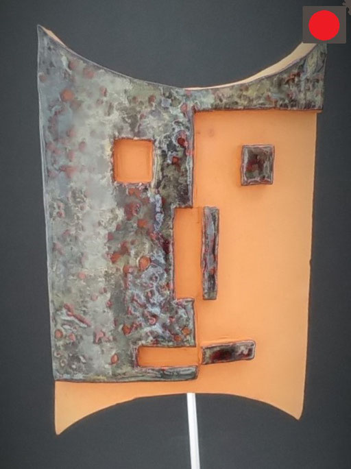 Zweiter... "Vier ungleiche Brüder" Keramik aus rotem Ton, teilweise glasiert, 25 cm hoch