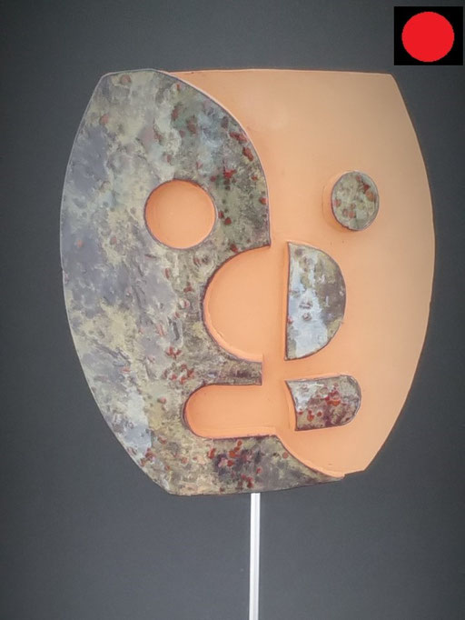 Erster... "Vier ungleiche Brüder" Keramik aus rotem Ton, teilweise glasiert, 25 cm hoch