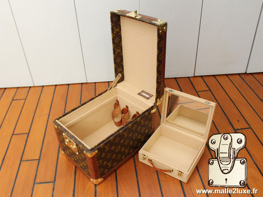 boite a flacon Louis Vuitton vintage 1972 a vendre