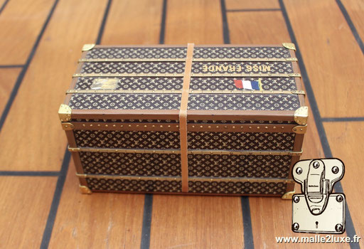 presse papier Louis Vuitton collection VIP miss France 2010