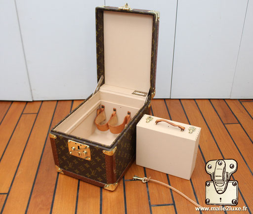 Années : 1978   Modèle : Vanity - boîte à flacon - M21828    Prix du neuf chez louis vuitton : 5 900 euros