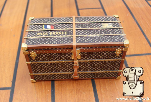 presse papier Louis Vuitton collection VIP miss France 2010