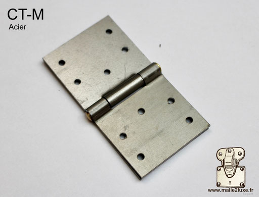 Charnière CT-M en acier pour malle avec fixation invisible.