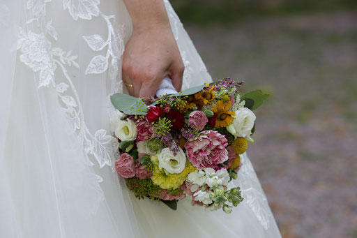 Hochzeitsfotografie-Brautstrauss-M500