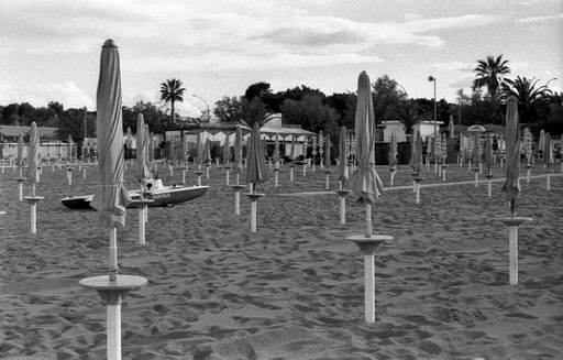 Analog Sparks International Film Photography Awards 2024 ~ Summer End (San Benedetto del Tronto). © Luca Cameli Photographer