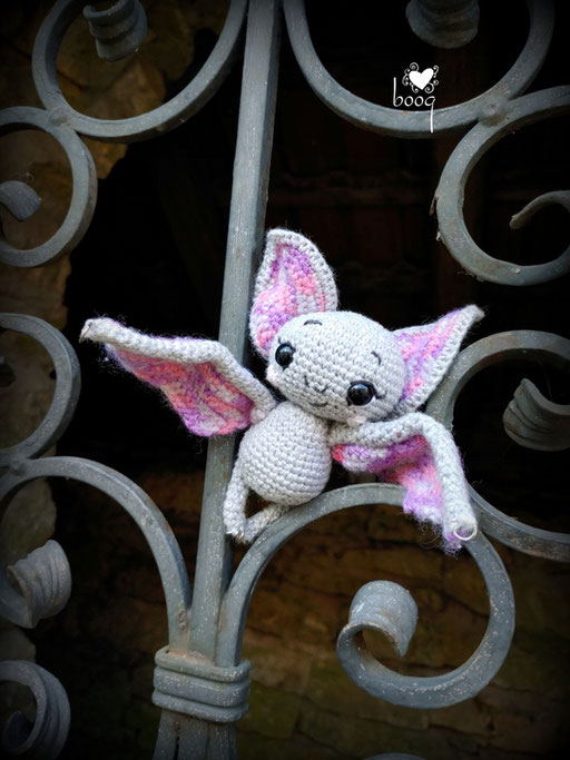 LoopyPattern bat amigurumi crochet