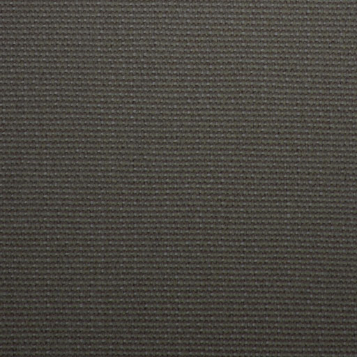 NUAGE GRIS Une couleur brute, minérale, comme les pierres, qui impose un style cabane tout en restant discrète par sa tonalité neutre.