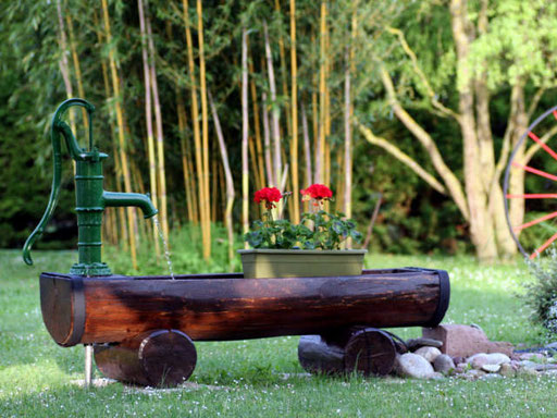 Gartenbau mit Brunnen
