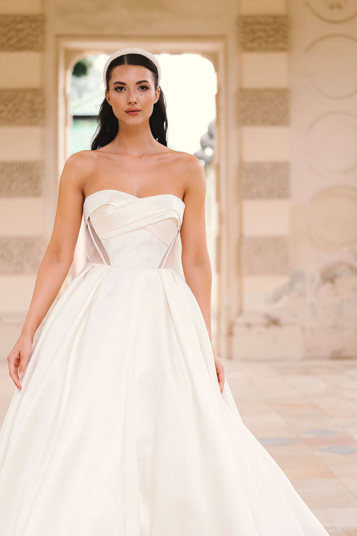 Brautkleid Chloe aus der Emmerling Amo & Luv Kollektion