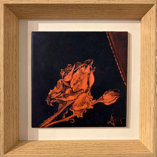 Agnès Jennepin, 22X22cm, huile sur faïence, travail par effacement sur fond carreau de faïence, encadré. Galerie Gabel, Biot, Côte d'Azur