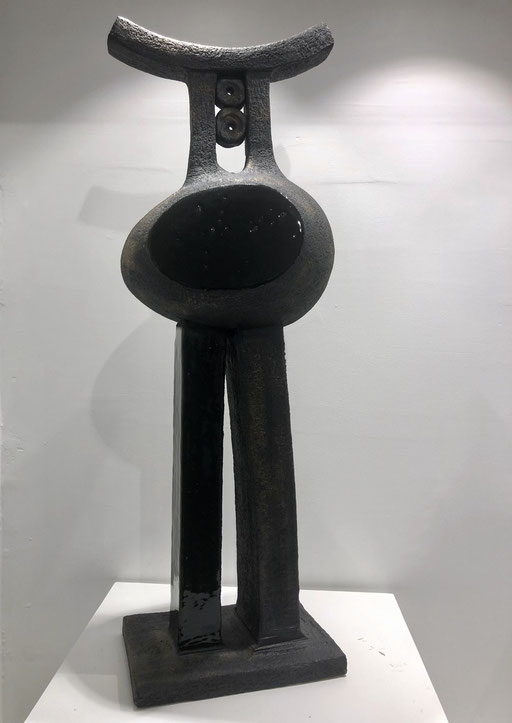 Dominique Pouchain- Céramique-Grès et émail-"Totem-toro"H: 80cmGalerie d'art Biot-Côte d'Azur- Monaco-Cannes-Valbonne-St Paul de Vence-Antibes