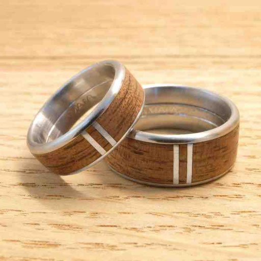 Partnerring aus Holz und Metall mit 2 Alu-Linien