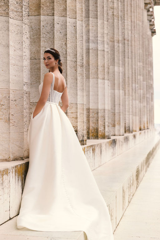 Brautkleid Catharina aus der Amo & Luv Emmerling Kollektion 2026